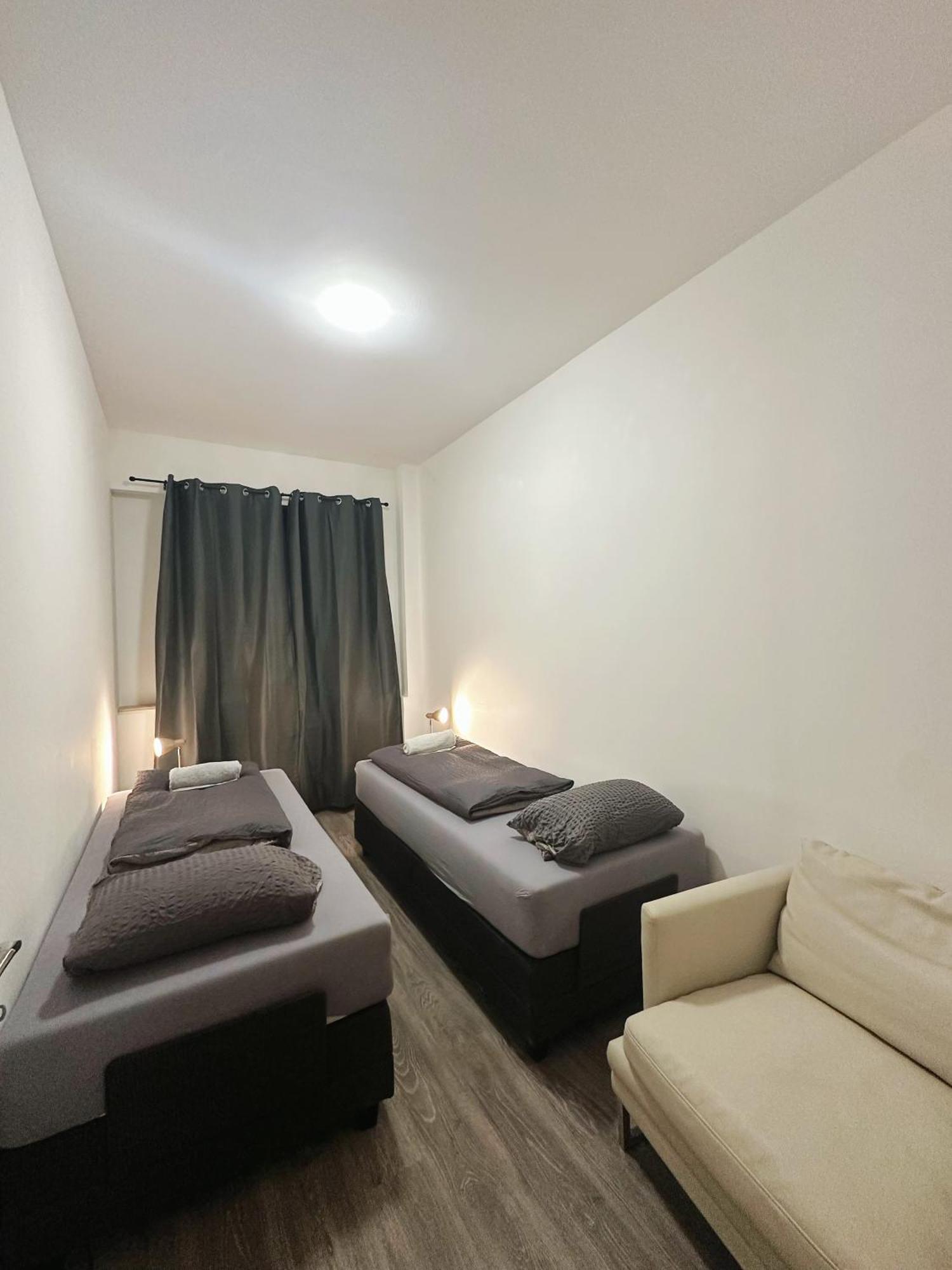 2Schlafenzimmer 5Betten Montuerwhonung Διαμέρισμα Ντίσελντορφ Εξωτερικό φωτογραφία