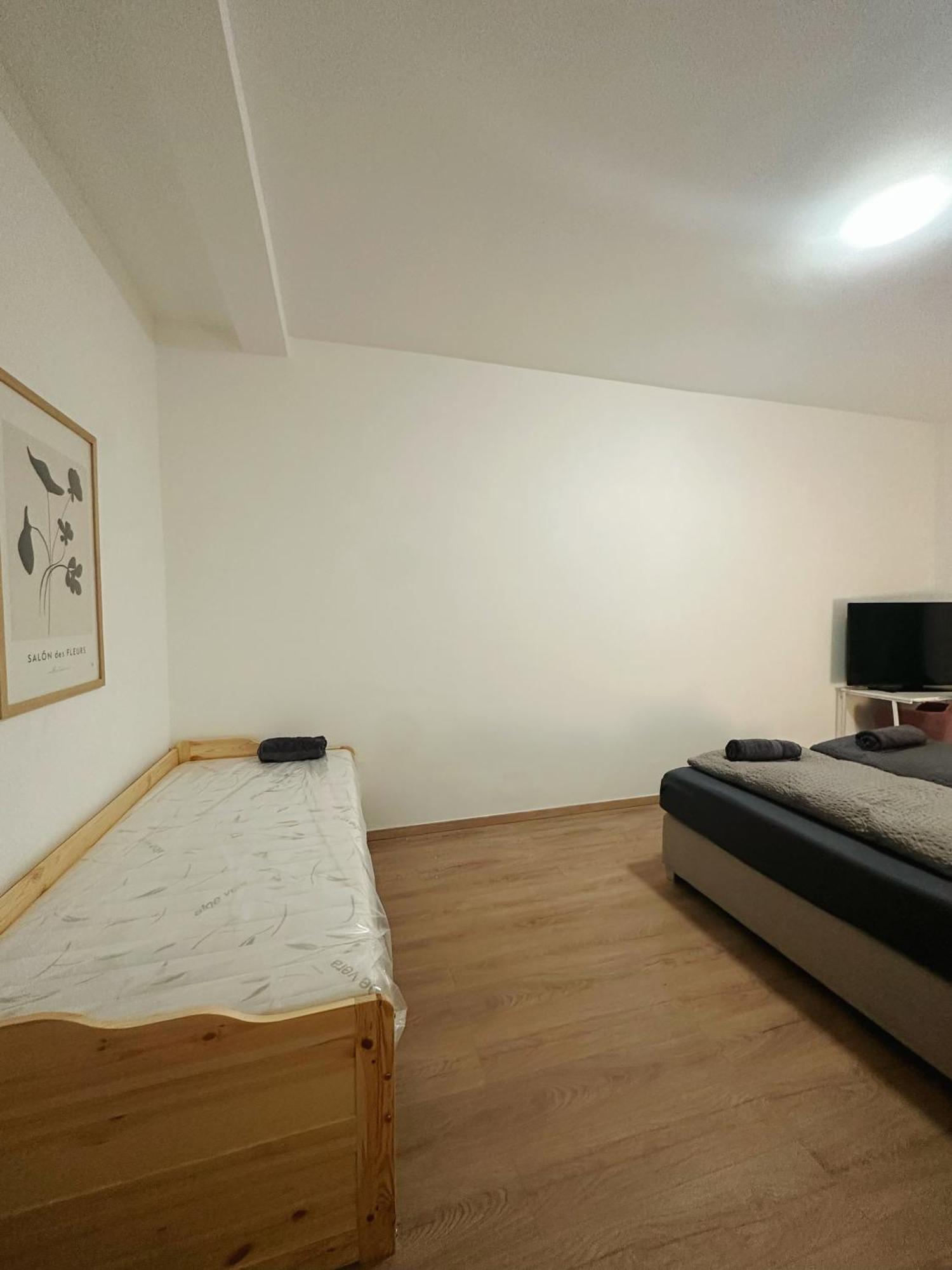 2Schlafenzimmer 5Betten Montuerwhonung Διαμέρισμα Ντίσελντορφ Εξωτερικό φωτογραφία