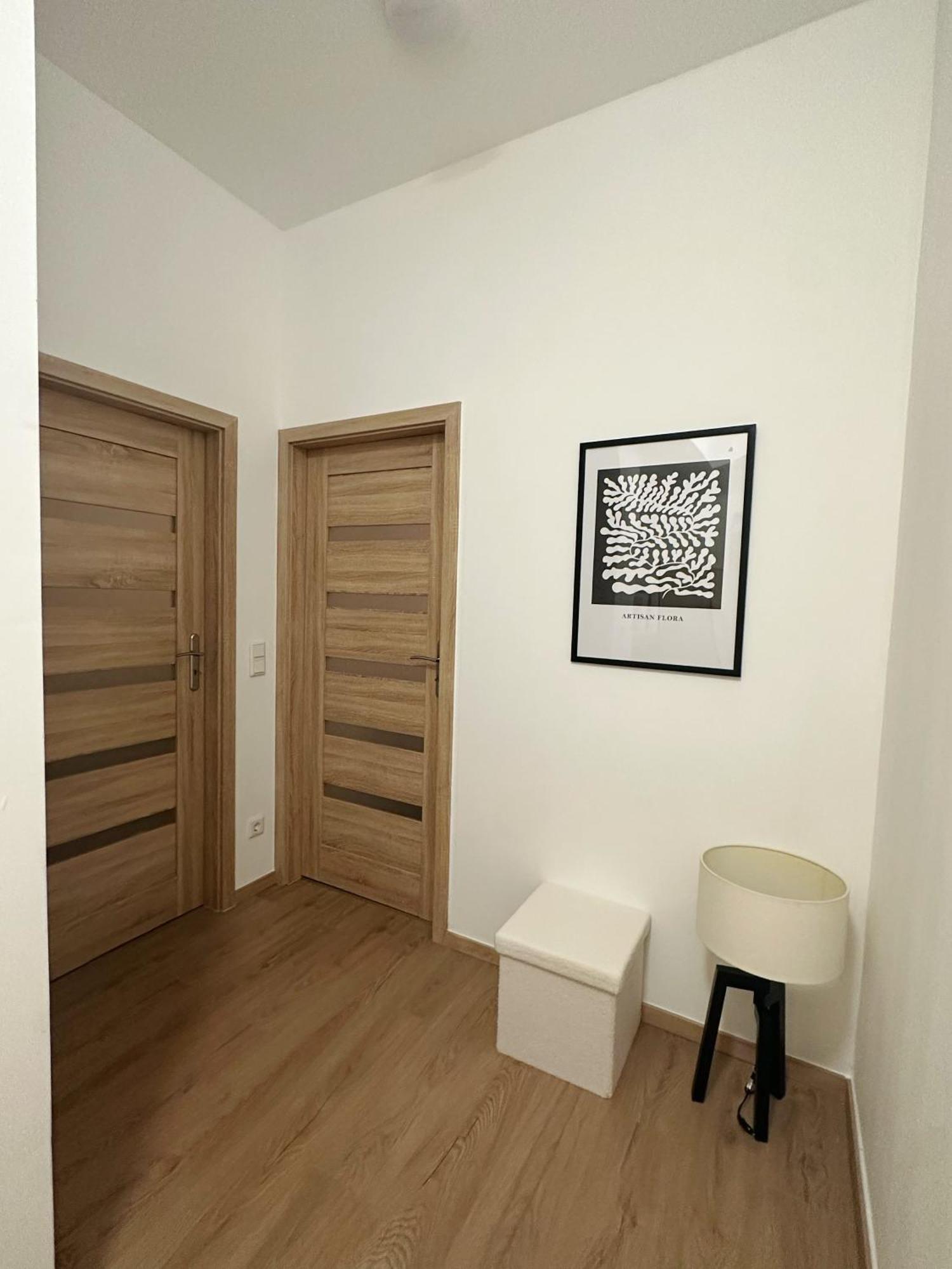 2Schlafenzimmer 5Betten Montuerwhonung Διαμέρισμα Ντίσελντορφ Εξωτερικό φωτογραφία